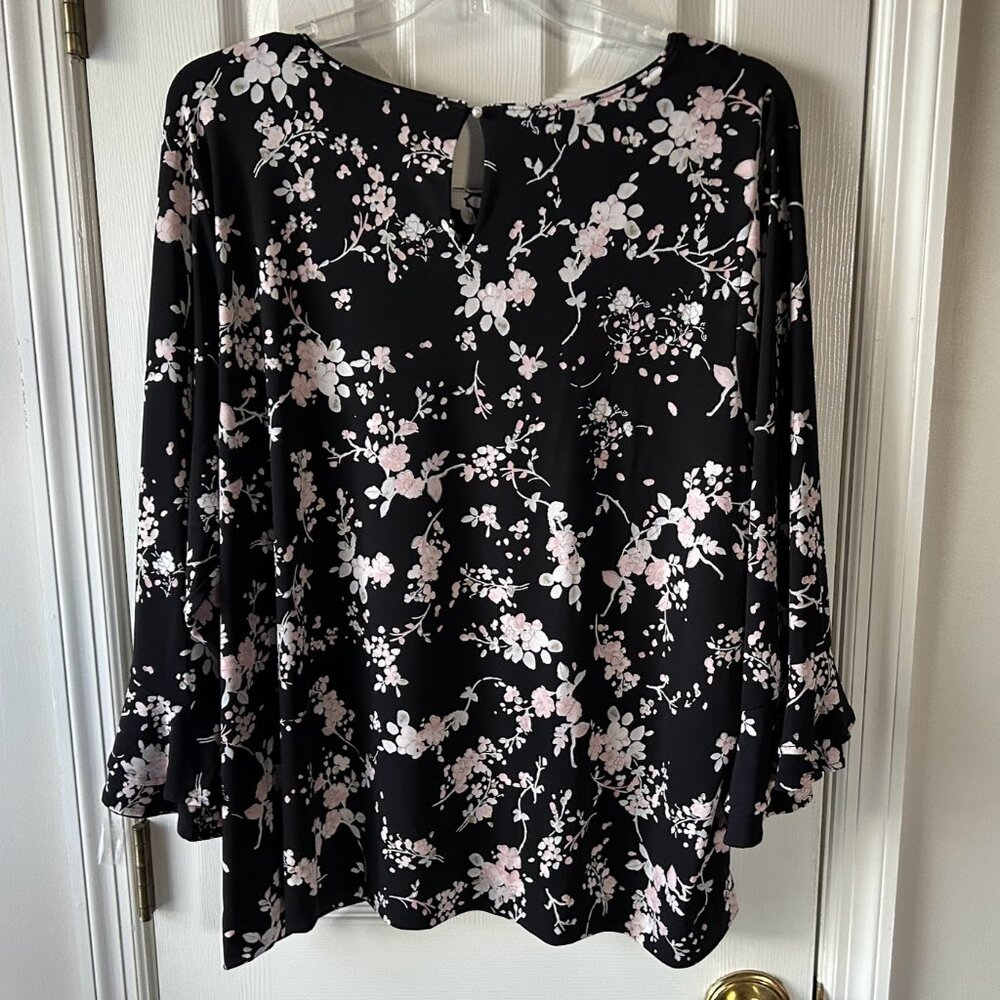 NWT Karl Lagerfeld 3X Black Floral Tunic Asymmetrical 3/4 Bell Ruffle Sleeve NEW - Picture 5 of 6